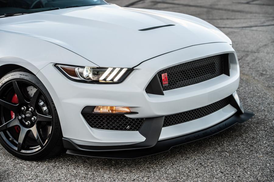 Детали экстерьера Shelby GT350R HPE850 Supercharged by Hennessey 2016 года  (фото 20 из 22)